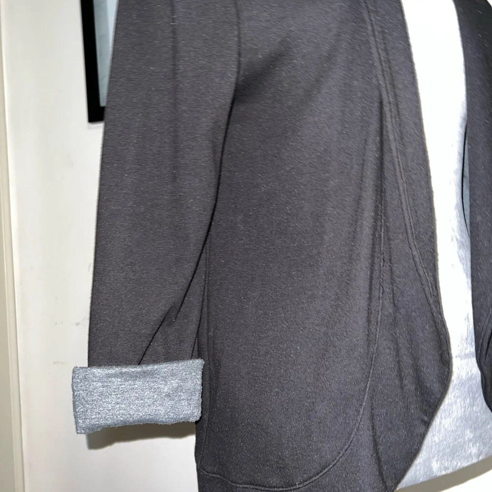Maurice’s Jersey Women's Black Blazer with Grey Rolled Sleeves Size Large - Picture 3 of 10